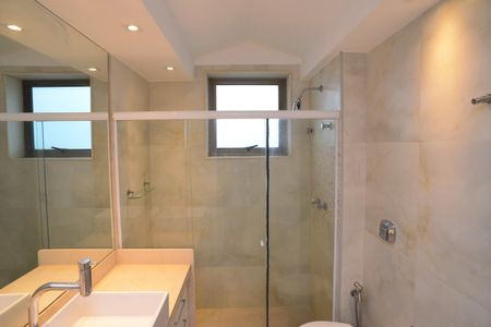 Apartamento para alugar com 152m², 4 quartos e 2 vagasBanheiro Suíte