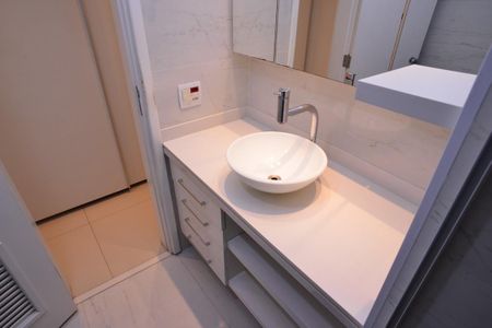 Apartamento para alugar com 152m², 4 quartos e 2 vagasBanheiro Social