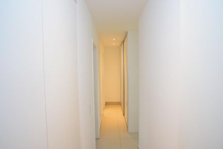 Apartamento para alugar com 152m², 4 quartos e 2 vagasCorredor