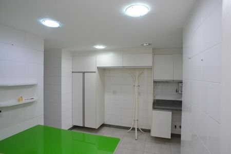 Apartamento para alugar com 152m², 4 quartos e 2 vagasCozinha