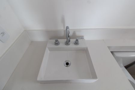 Casa de condomínio à venda com 138m², 3 quartos e 4 vagasBanheiro da Suíte 1