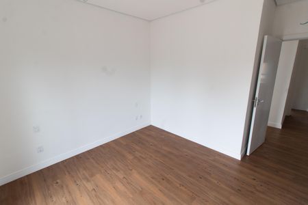 Casa de condomínio à venda com 138m², 3 quartos e 4 vagasSuíte 3