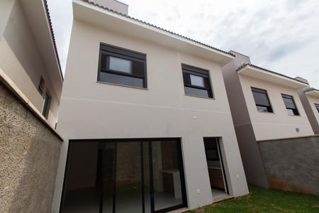 Casa de condomínio à venda com 138m², 3 quartos e 4 vagasÁrea Externa