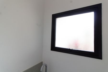 Casa de condomínio à venda com 138m², 3 quartos e 4 vagasLavabo