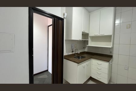 Apartamento para alugar com 77m², 2 quartos e 1 vaga Apartamento para alugar com 77m², 2 quartos e 1 vagaCozinha
