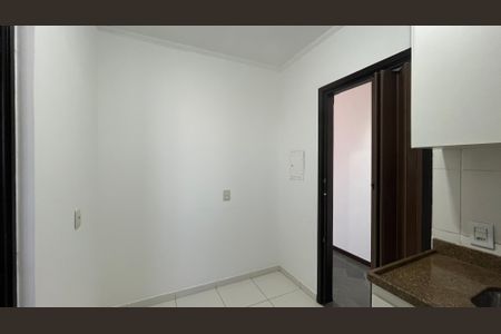 Apartamento para alugar com 77m², 2 quartos e 1 vaga Apartamento para alugar com 77m², 2 quartos e 1 vagaCozinha