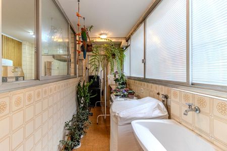 Apartamento à venda com 213m², 3 quartos e 2 vagasÁrea de Serviço