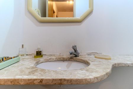 Apartamento à venda com 213m², 3 quartos e 2 vagasLavabo