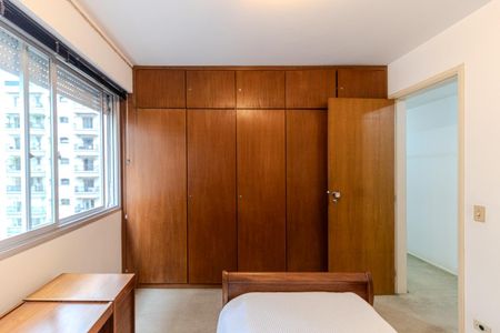 Apartamento à venda com 213m², 3 quartos e 2 vagasQuarto