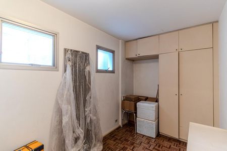 Apartamento à venda com 213m², 3 quartos e 2 vagasQuarto de Serviço