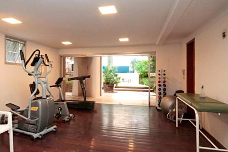 Apartamento à venda com 213m², 3 quartos e 2 vagasAcademia