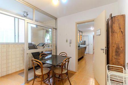 Apartamento à venda com 213m², 3 quartos e 2 vagasCopa