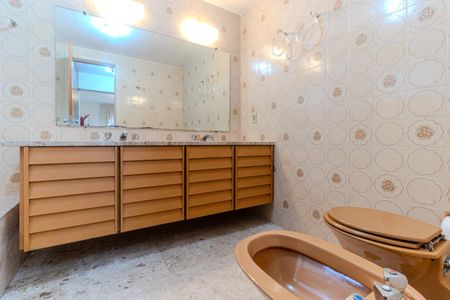 Apartamento à venda com 213m², 3 quartos e 2 vagasBanheiro da Suíte 1