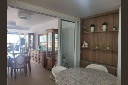 Apartamento à venda com 250m², 3 quartos e 4 vagas Apartamento à venda com 250m², 3 quartos e 4 vagasFoto 21