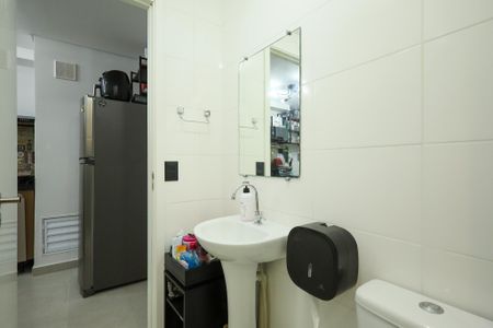 Apartamento à venda com 24m², 1 quarto e sem vagaBanheiro 