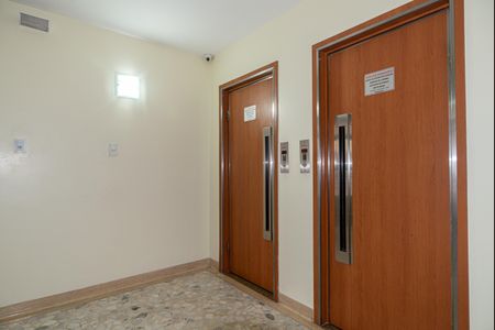 Apartamento à venda com 60m², 1 quarto e sem vaga Apartamento à venda com 60m², 1 quarto e sem vagaÁrea comum - Elevadores