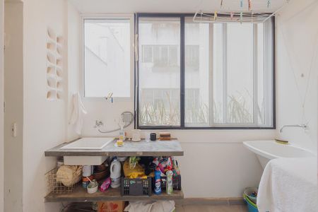 Apartamento à venda com 112m², 2 quartos e 1 vagaÁrea de Serviço