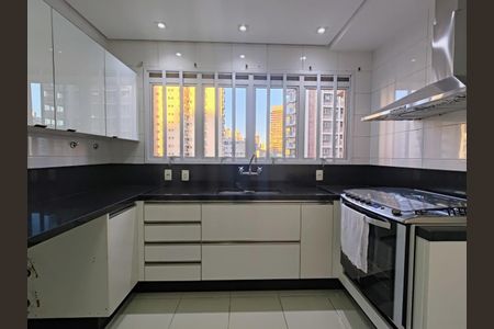 Apartamento à venda com 192m², 4 quartos e 4 vagasFoto 10