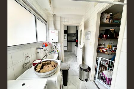 Apartamento para alugar com 104m², 3 quartos e 2 vagas Apartamento para alugar com 104m², 3 quartos e 2 vagasÁrea de Serviço