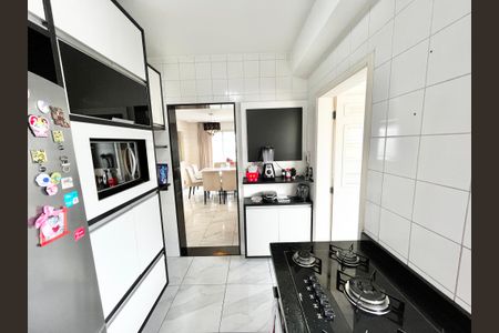 Apartamento para alugar com 104m², 3 quartos e 2 vagas Apartamento para alugar com 104m², 3 quartos e 2 vagasCozinha