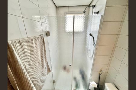 Apartamento para alugar com 104m², 3 quartos e 2 vagas Apartamento para alugar com 104m², 3 quartos e 2 vagasBanheiro da Suíte 1