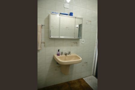 Casa à venda com 265m², 4 quartos e 2 vagasBanheiro