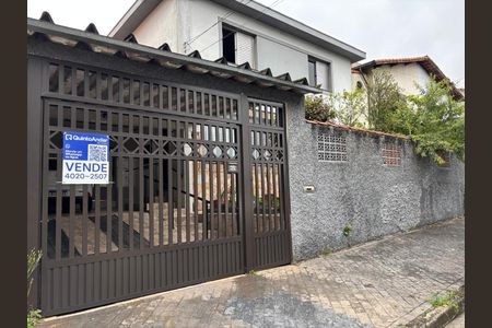 Casa à venda com 265m², 4 quartos e 2 vagasFachada