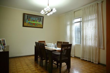 Casa à venda com 265m², 4 quartos e 2 vagasSala de Jantar