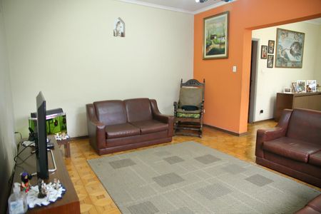 Casa à venda com 265m², 4 quartos e 2 vagasSala 