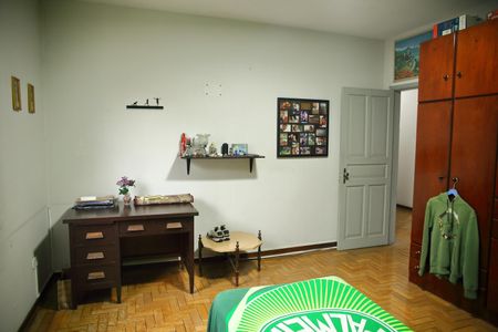 Casa à venda com 265m², 4 quartos e 2 vagasQuarto 2