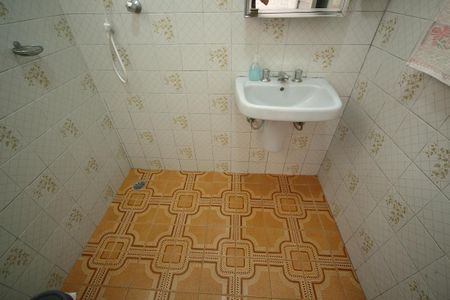Banheiro de serviço  de casa à venda com 4 quartos, 265m² em Dos Casa, São Bernardo do Campo