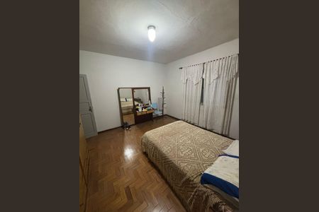 Casa à venda com 265m², 4 quartos e 2 vagasQuarto 4