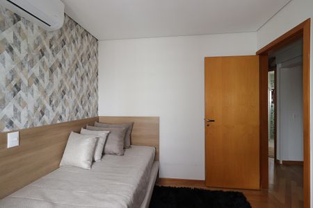 Apartamento para alugar com 100m², 2 quartos e 2 vagasQuarto