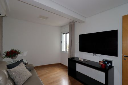 Apartamento para alugar com 100m², 2 quartos e 2 vagasSala de TV
