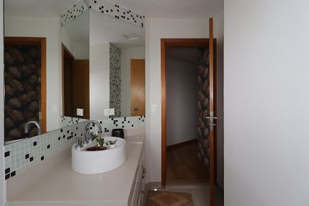 Apartamento para alugar com 100m², 2 quartos e 2 vagasBanheiro Social