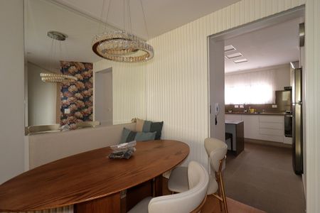 Apartamento para alugar com 100m², 2 quartos e 2 vagasSala de Jantar