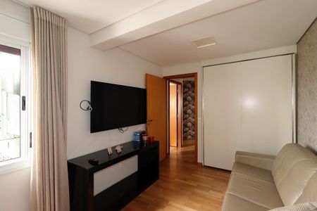 Apartamento para alugar com 100m², 2 quartos e 2 vagasSala de TV