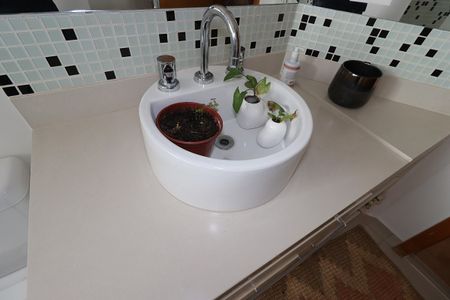 Apartamento para alugar com 100m², 2 quartos e 2 vagasBanheiro Social