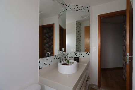 Apartamento para alugar com 100m², 2 quartos e 2 vagasBanheiro Social