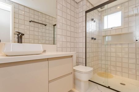 Apartamento à venda com 205m², 3 quartos e 4 vagasBanheiro da Suíte 1