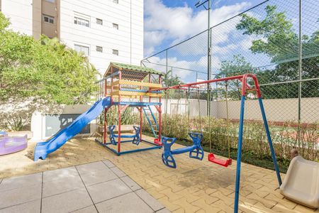 Apartamento à venda com 205m², 3 quartos e 4 vagasÁrea comum - Playground