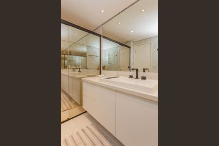 Apartamento à venda com 205m², 3 quartos e 4 vagasBanheiro da Suíte 3