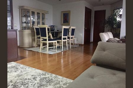 Apartamento à venda com 156m², 3 quartos e 2 vagas