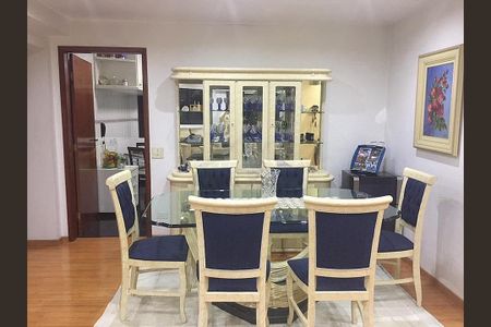 Apartamento à venda com 156m², 3 quartos e 2 vagas