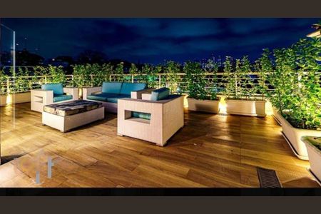 Casa à venda com 3 quartos, 600m² em Pacaembu, São Paulo