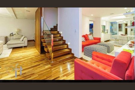 Casa à venda com 3 quartos, 600m² em Pacaembu, São Paulo