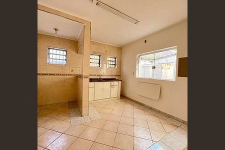 Casa à venda com 100m², 2 quartos e sem vaga