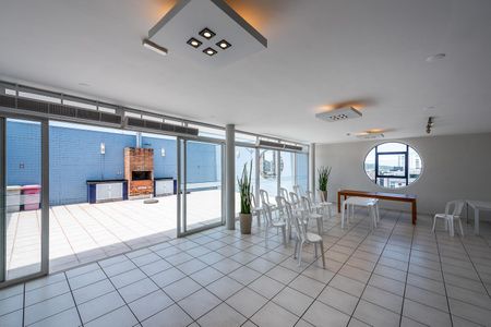 Apartamento para alugar com 120m², 2 quartos e 2 vagas Apartamento para alugar com 120m², 2 quartos e 2 vagasÁrea comum