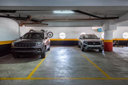 Apartamento para alugar com 120m², 2 quartos e 2 vagas Apartamento para alugar com 120m², 2 quartos e 2 vagasÁrea comum