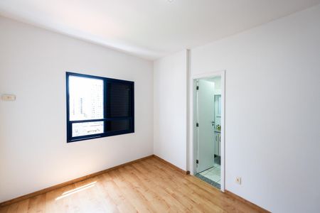 Apartamento para alugar com 120m², 2 quartos e 2 vagas Apartamento para alugar com 120m², 2 quartos e 2 vagasSuíte